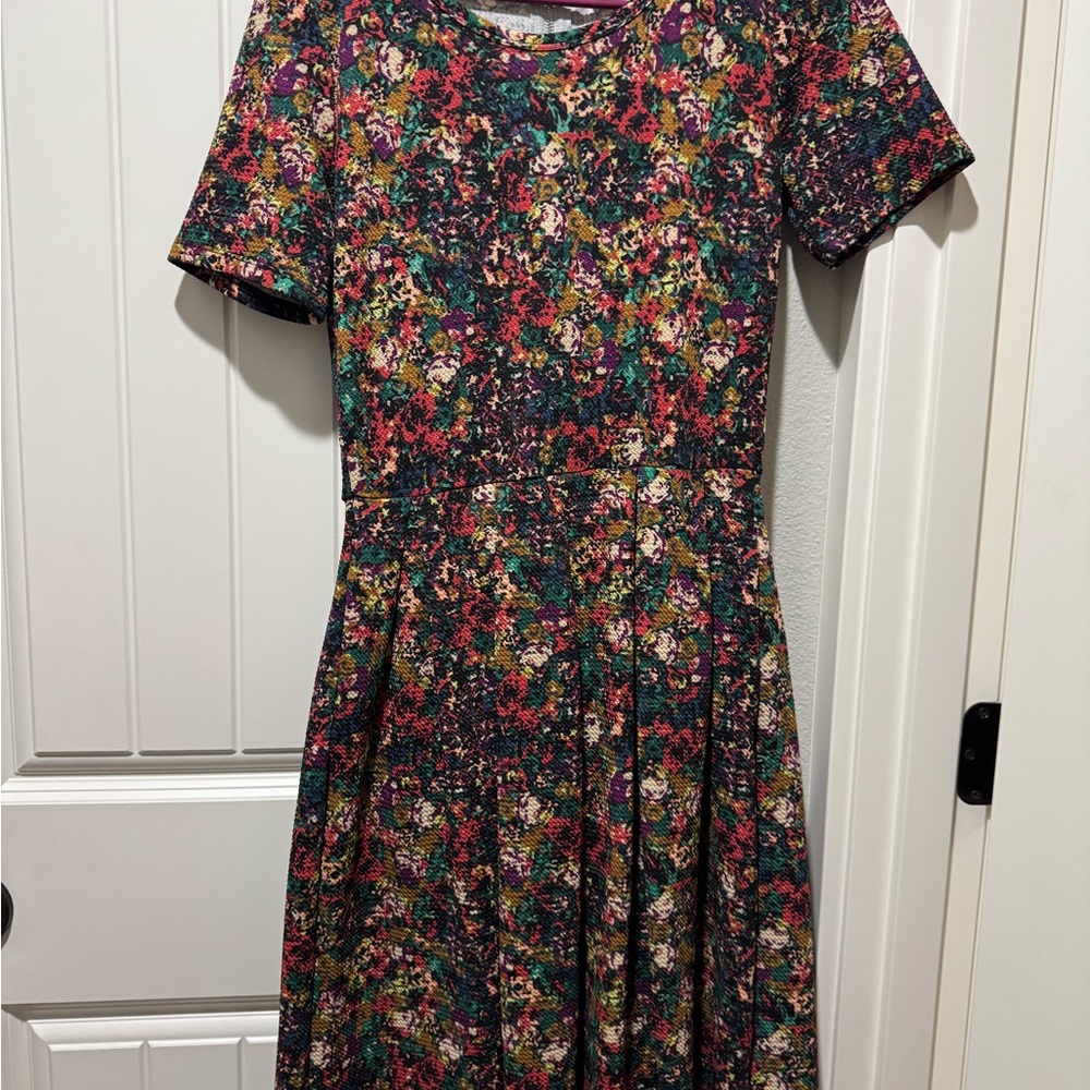 LuLaRoe Amelia